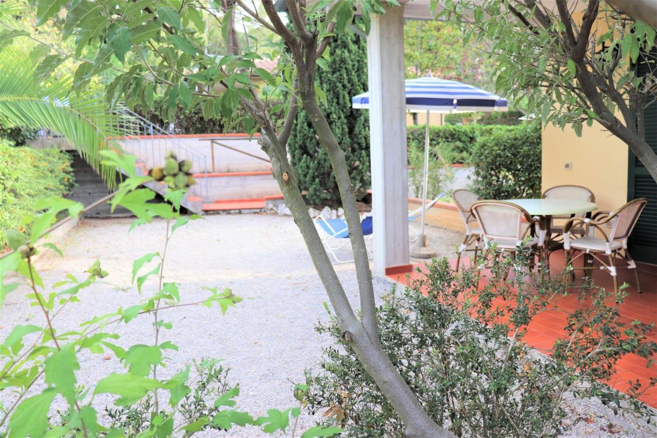 Villa Teresa Porto Azzurro Exterior photo