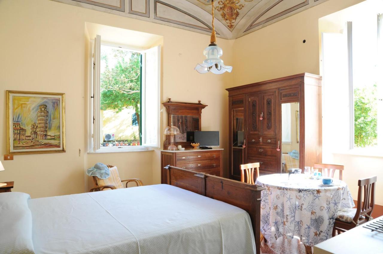 Villa Teresa Porto Azzurro Exterior photo
