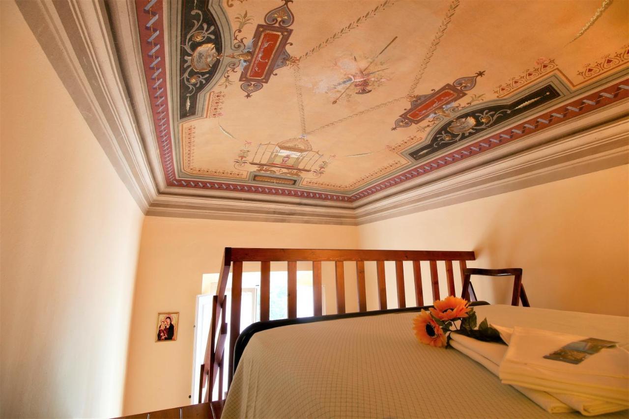 Villa Teresa Porto Azzurro Exterior photo