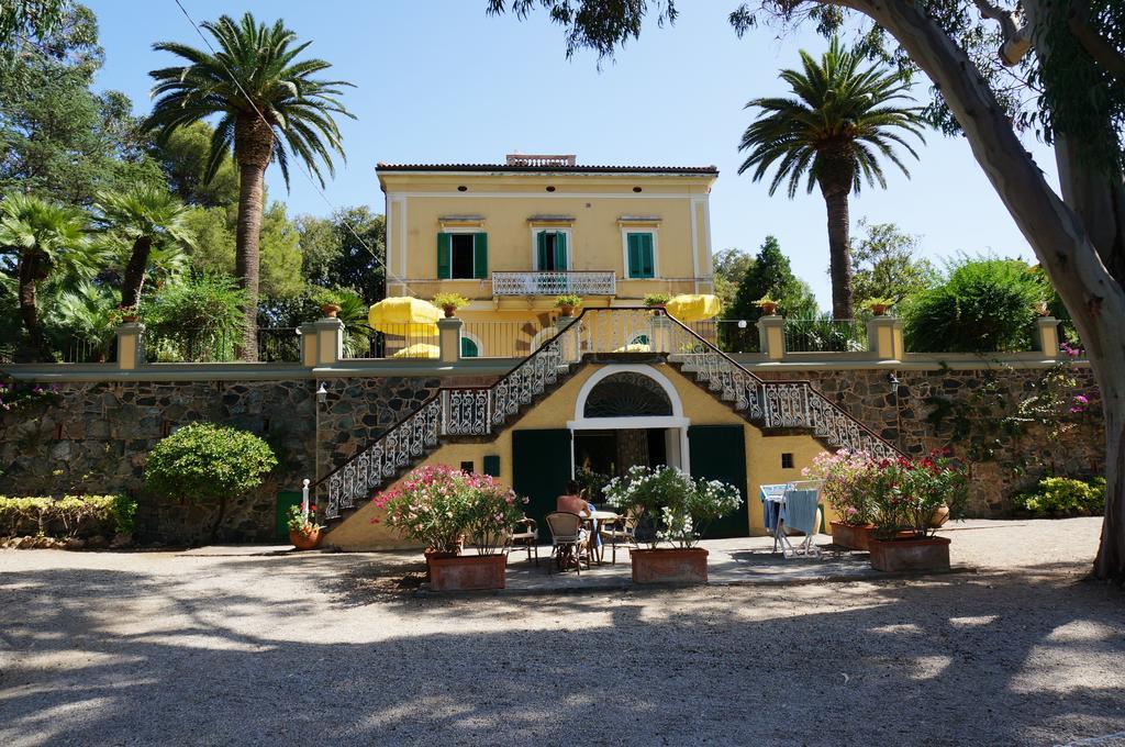 Villa Teresa Porto Azzurro Exterior photo